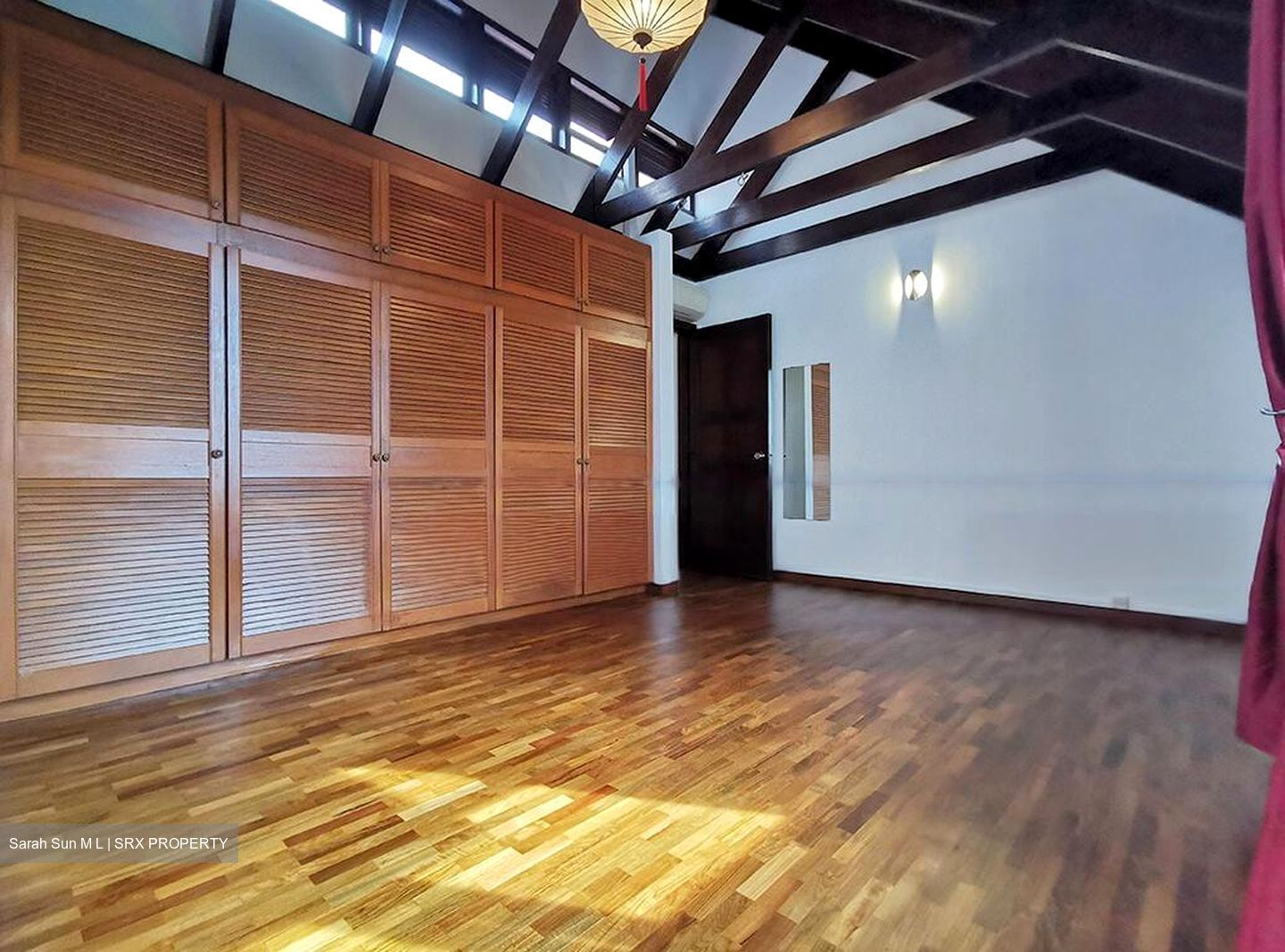 Chancery Lane (D11), Terrace #490906501